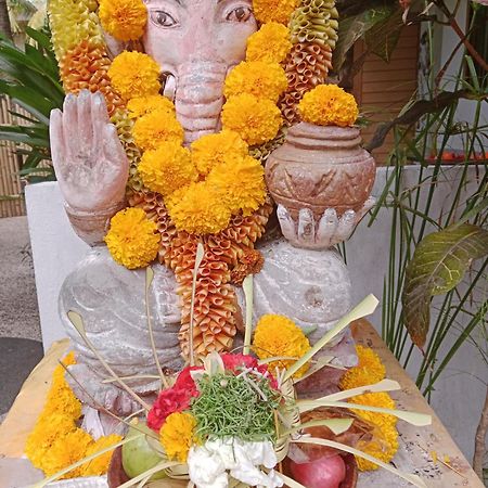 Ganesh Lodge Candi Dasa  Bagian luar foto